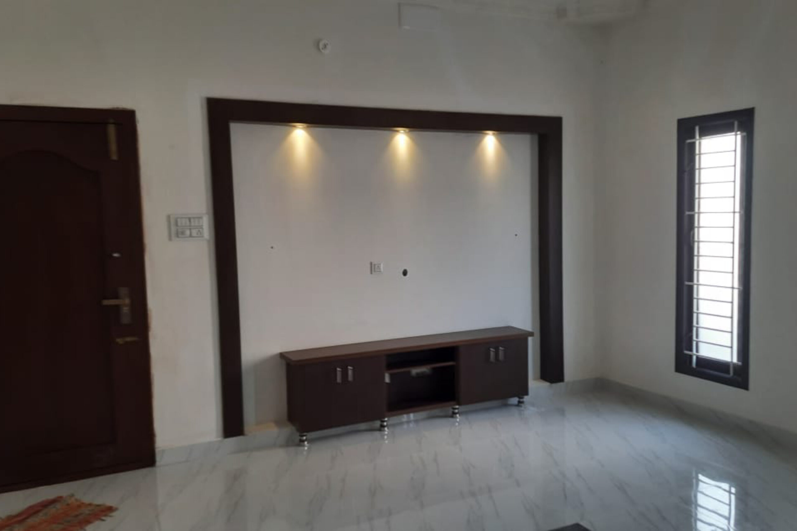 Hall & TV Unit
